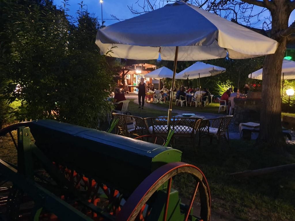 Il parco - Ristorante Trattoria La Noce, giardino estivo, Eventi Piacenza